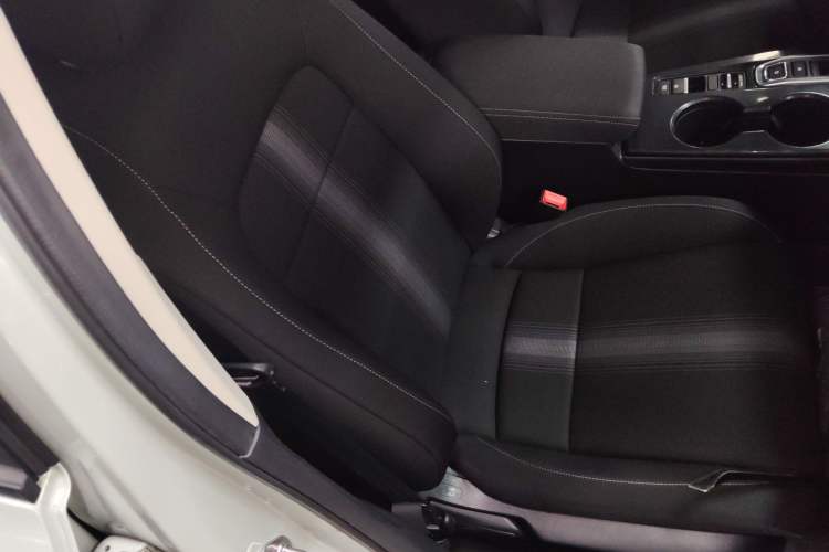 Used Honda Civic 2023 HATCHBACK 2.0L eHEV Extreme Edition Right Front Seat