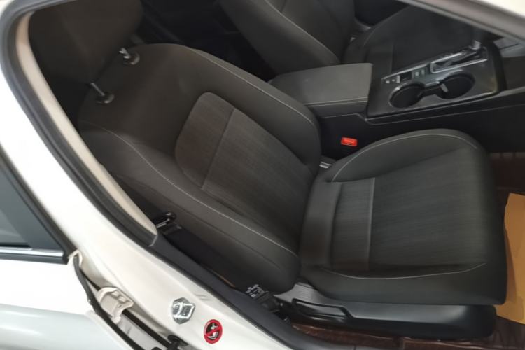 Used Honda Civic 2023 240TURBO CVT Dynamic Edition Right Front Seat