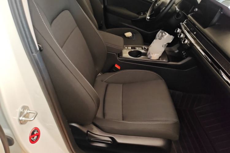 Used Honda Civic 2023 240TURBO CVT Dynamic Edition Right Front Seat