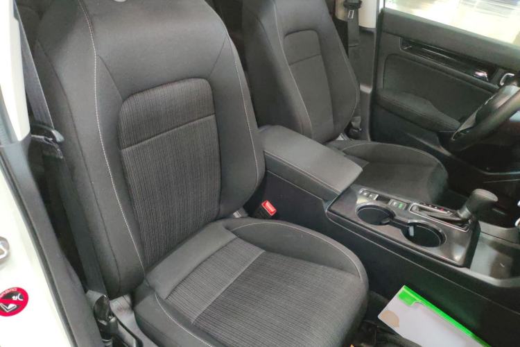 Used Honda Civic 2023 240TURBO CVT Dynamic · Center Stage Special Edition Right Front Seat