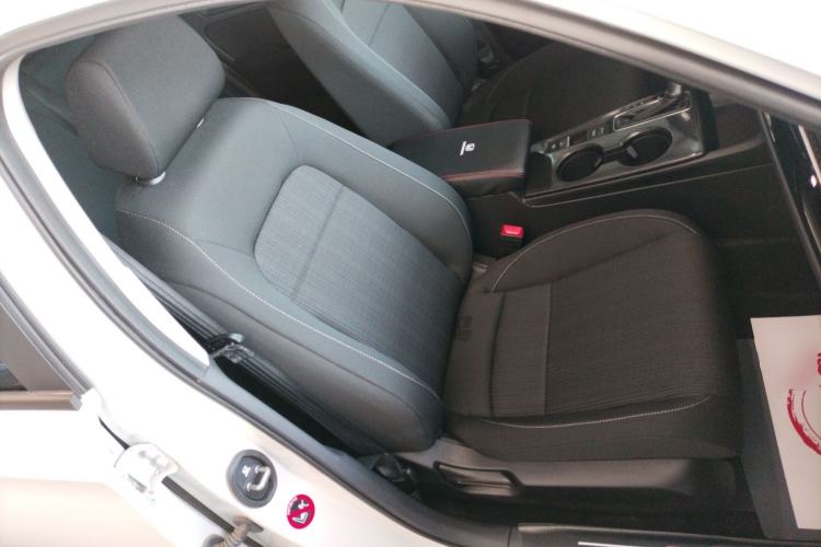 Used Honda Civic 2023 240TURBO CVT Dynamic Edition Right Front Seat