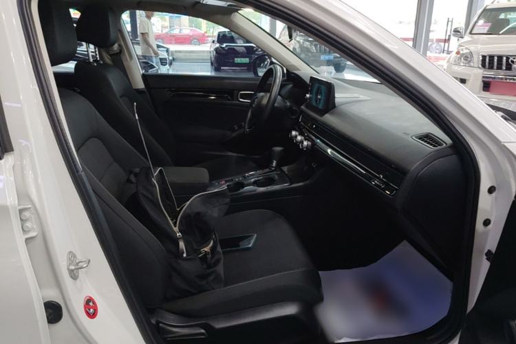 Used Honda Civic 2023 240TURBO CVT Dynamic Edition Right Front Seat
