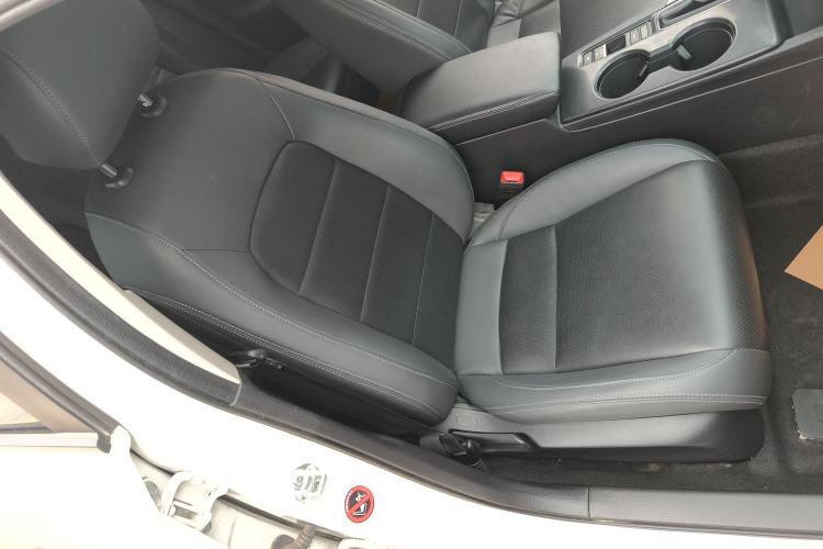 Used Honda Civic 2023 240TURBO CVT Dynamic Edition Right Front Seat