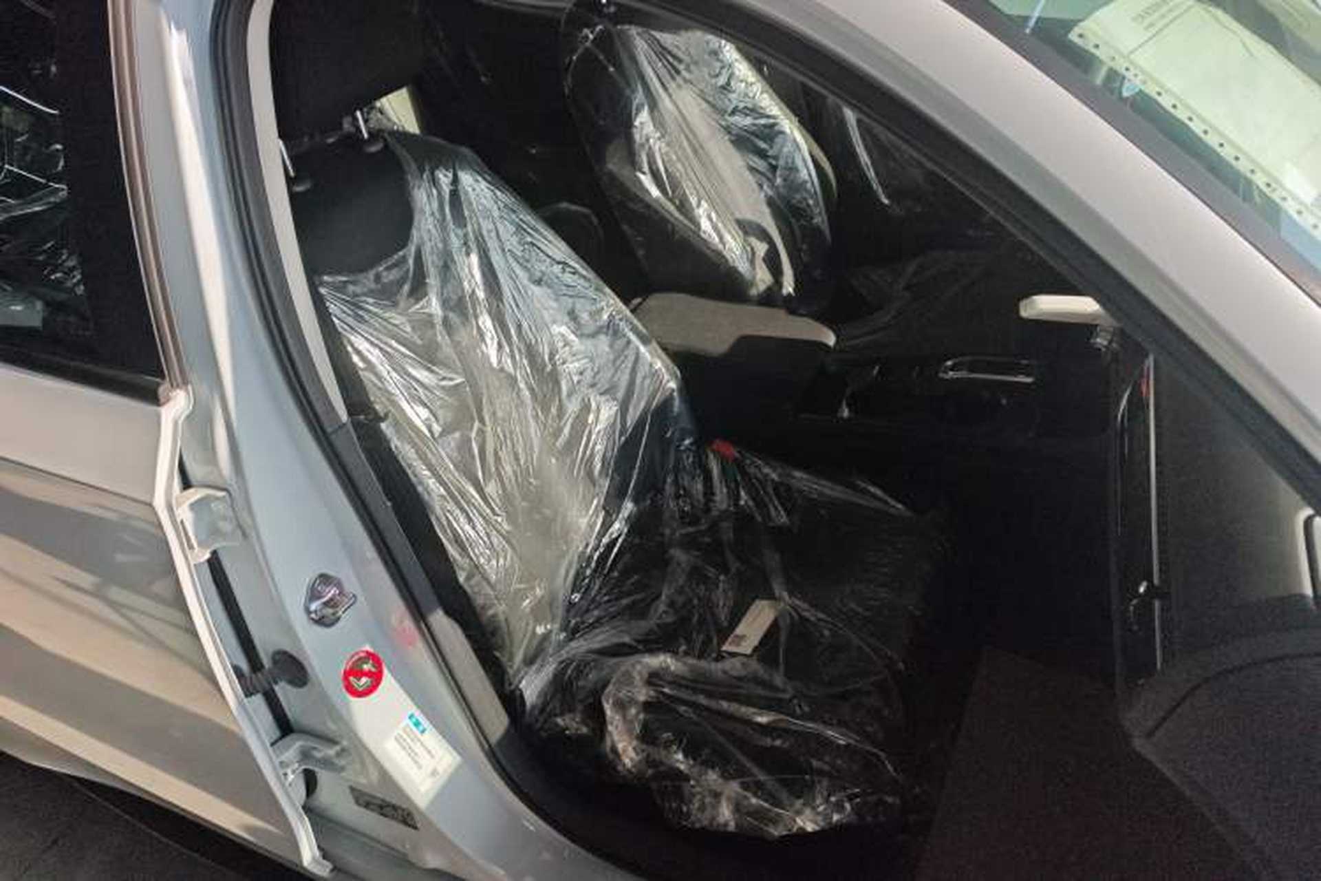 Used Honda Civic 2023 HATCHBACK 2.0L eHEV Extreme Edition Right Front Seat