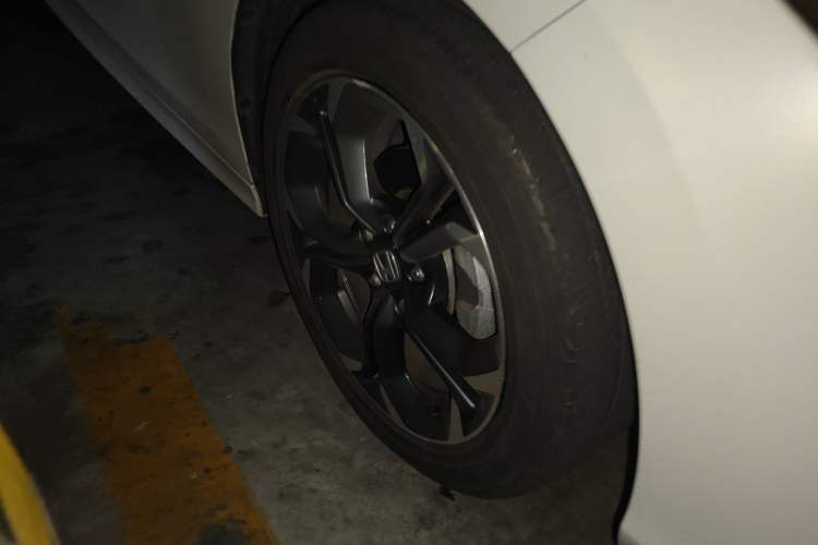 Used Honda Civic 2023 240TURBO CVT Dynamic Control · C-Position Guest Special Edition Right Front Wheel Hub