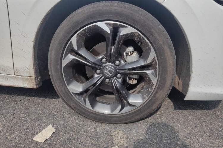 Used Honda Civic 2023 240TURBO CVT Dynamic Control · C-Position Guest Special Edition Right Front Wheel Hub