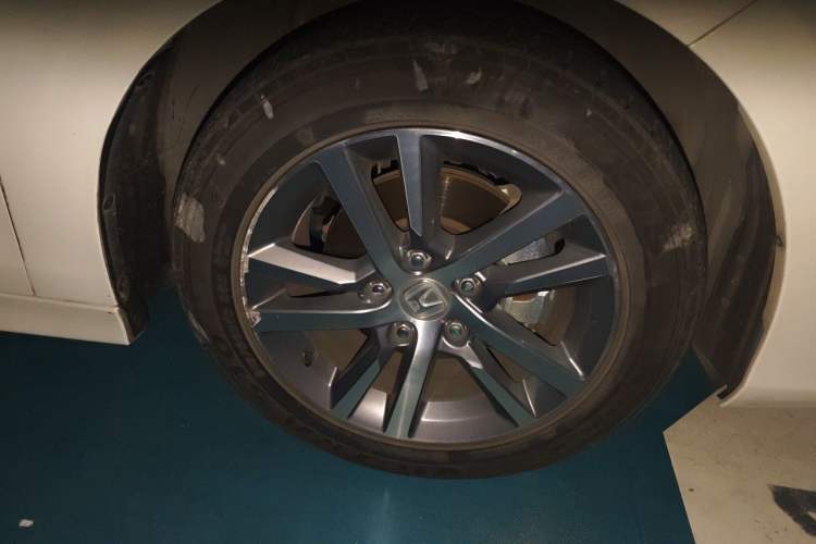 Used Honda Civic 2023 240TURBO CVT Dynamic Edition Right Front Wheel Hub