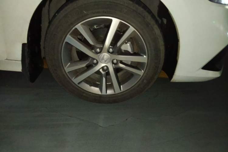 Used Honda Civic 2023 240TURBO CVT Dynamic Edition Right Front Wheel Hub