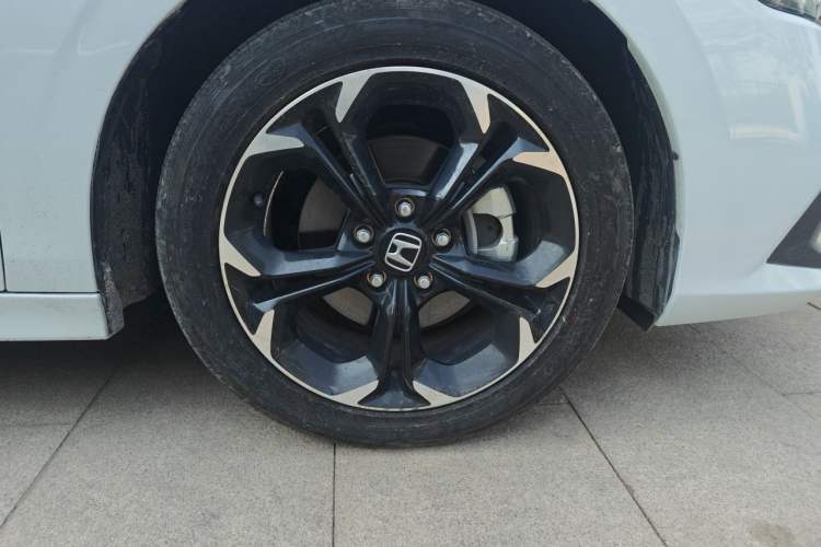Used Honda Civic 2023 2.0L eHEV Sharp Edition Right Front Wheel Hub