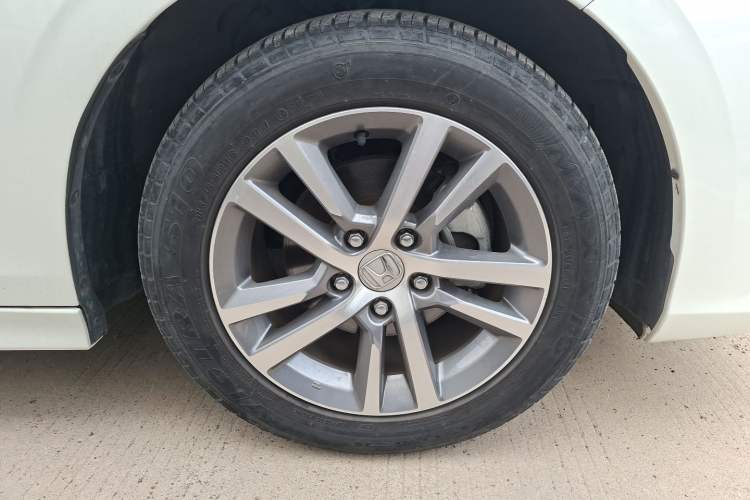 Used Honda Civic 2023 240TURBO CVT Dynamic Edition Right Front Wheel Hub