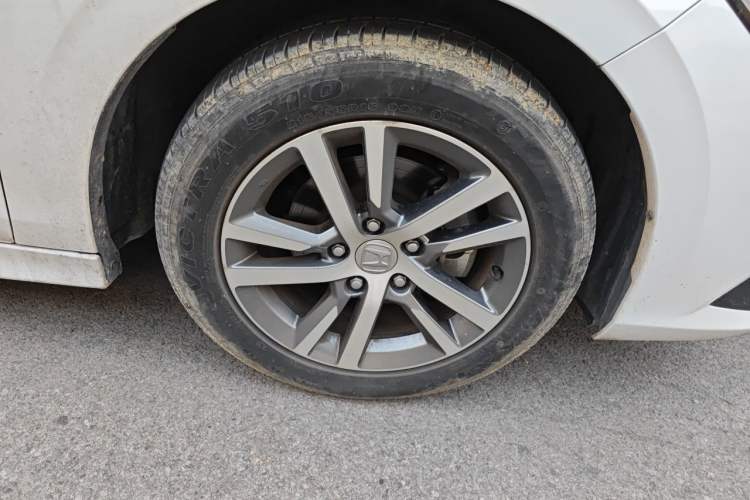 Used Honda Civic 2023 240TURBO CVT Dynamic Edition Right Front Wheel Hub