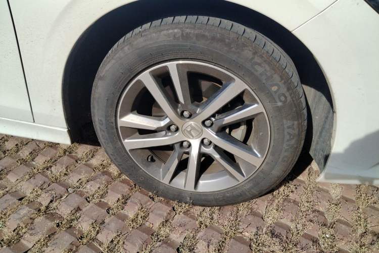 Used Honda Civic 2023 240TURBO CVT Dynamic Edition Right Front Wheel Hub