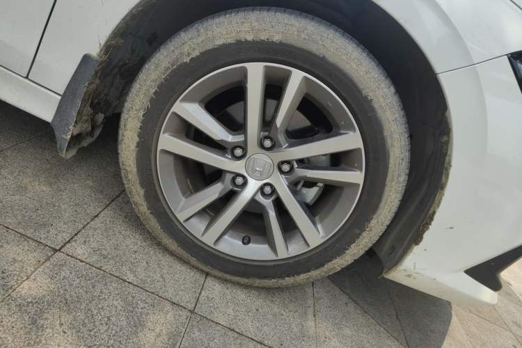 Used Honda Civic 2023 240TURBO CVT Dynamic Edition Right Front Wheel Hub