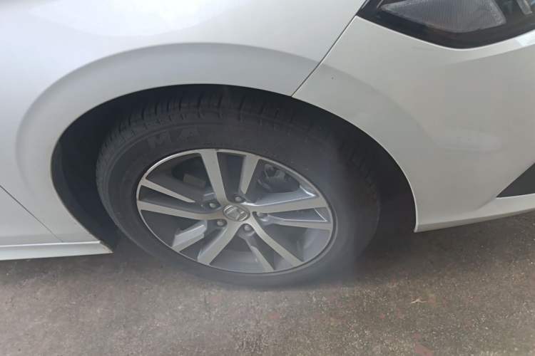 Used Honda Civic 2023 240TURBO CVT Dynamic Edition Right Front Wheel Hub