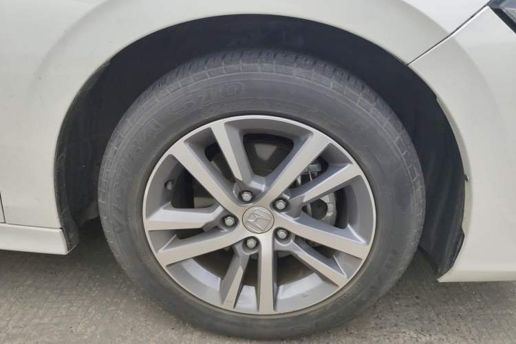 Used Honda Civic 2023 240TURBO CVT Dynamic Edition Right Front Wheel Hub