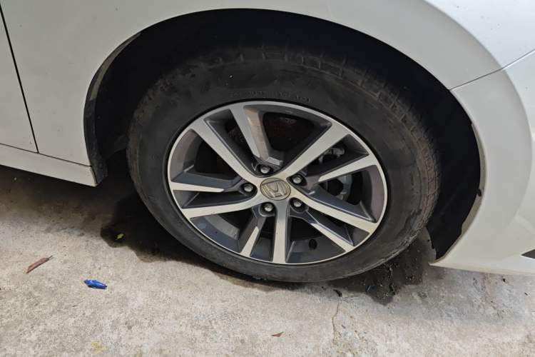 Used Honda Civic 2023 240TURBO CVT Dynamic Edition Right Front Wheel Hub