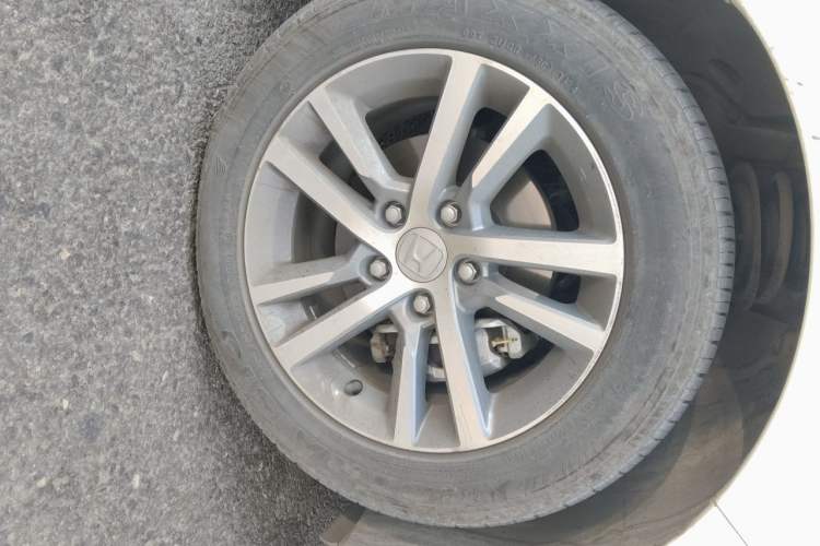 Used Honda Civic 2023 240TURBO CVT Dynamic Edition Right Front Wheel Hub