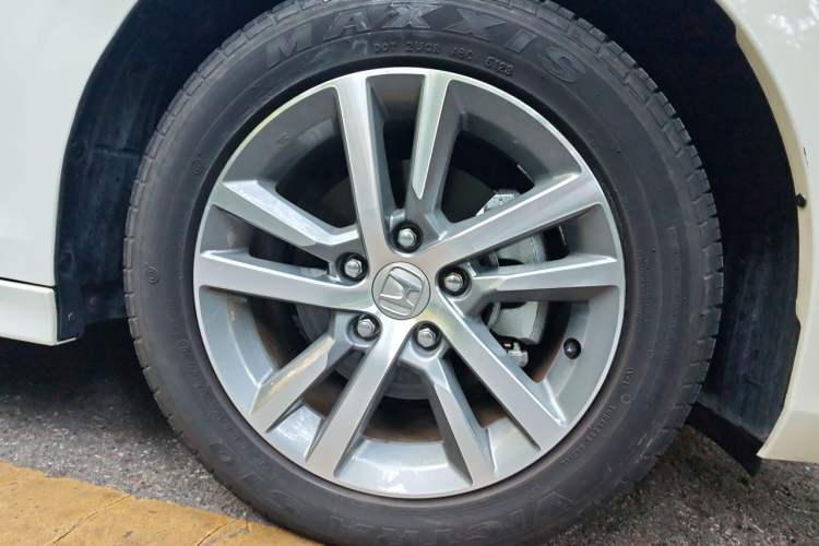 Used Honda Civic 2023 240TURBO CVT Dynamic Edition Right Front Wheel Hub