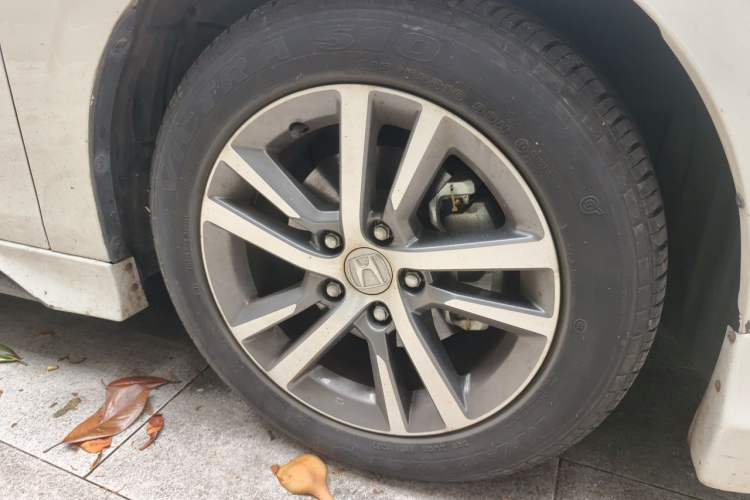 Used Honda Civic 2023 240TURBO CVT Dynamic Edition Right Front Wheel Hub