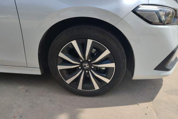Used Honda Civic 2023 2.0L eHEV Pioneer Edition Right Front Wheel Hub