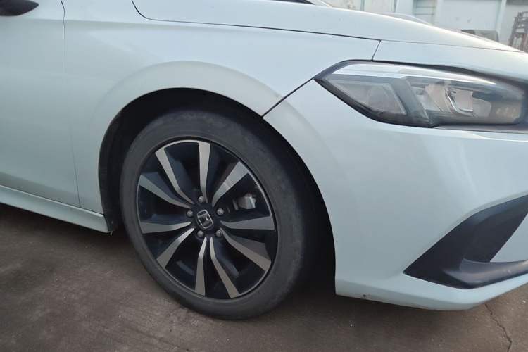 Used Honda Civic 2023 2.0L eHEV Pioneer Edition Right Front Wheel Hub