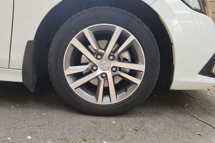 Used Honda Civic 2023 240TURBO CVT Dynamic Edition Right Front Wheel Hub