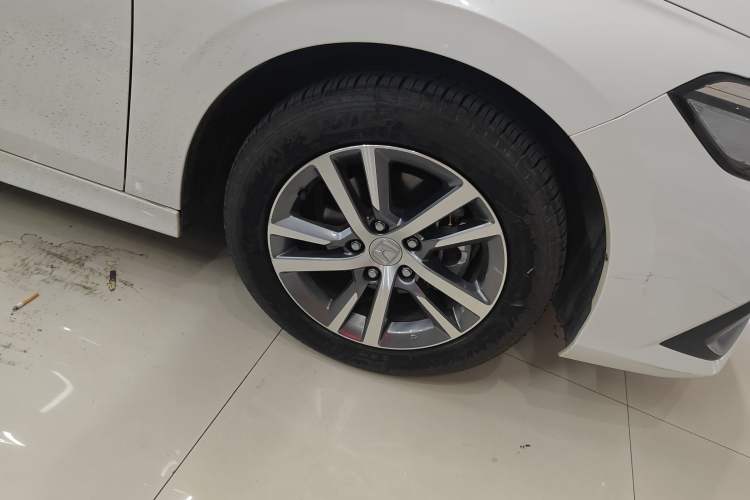 Used Honda Civic 2023 240TURBO CVT Dynamic Edition Right Front Wheel Hub