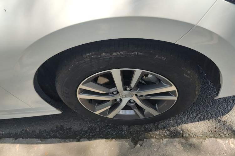 Used Honda Civic 2023 240TURBO CVT Dynamic Edition Right Front Wheel Hub