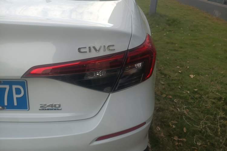 Used Honda Civic 2023 240TURBO CVT Dynamic Edition Right Rear Taillight
