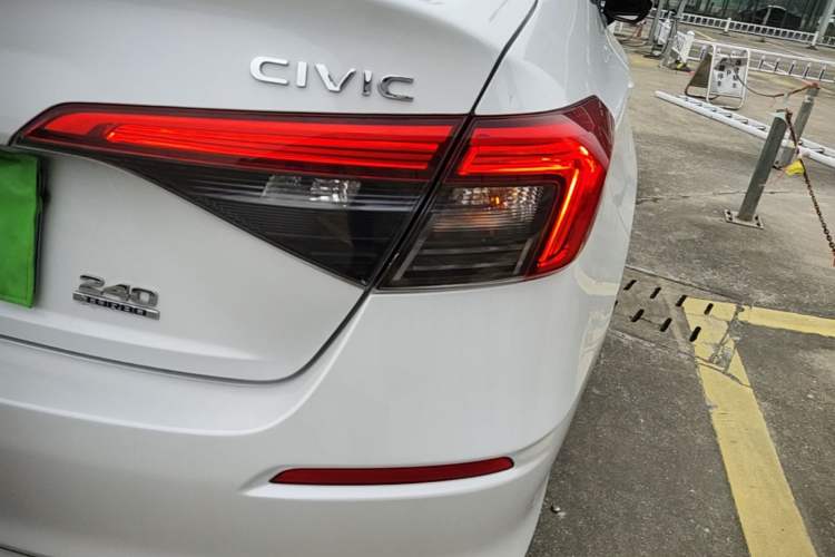 Used Honda Civic 2023 240TURBO CVT Dynamic Edition Right Rear Taillight