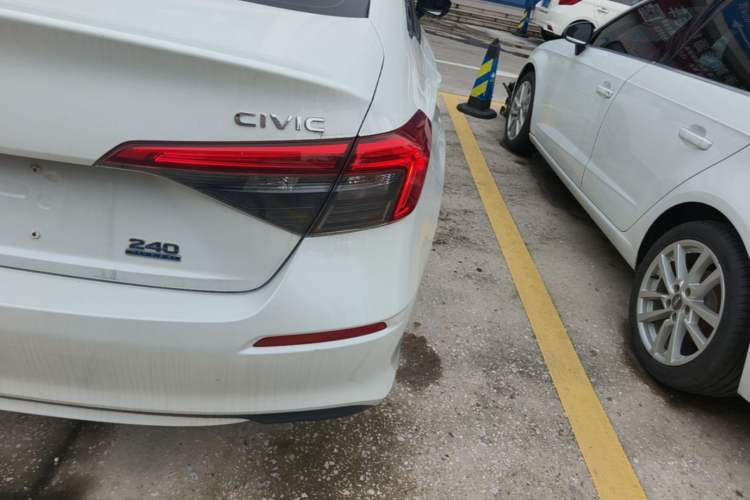 Used Honda Civic 2023 240TURBO CVT Dynamic Edition Right Rear Taillight