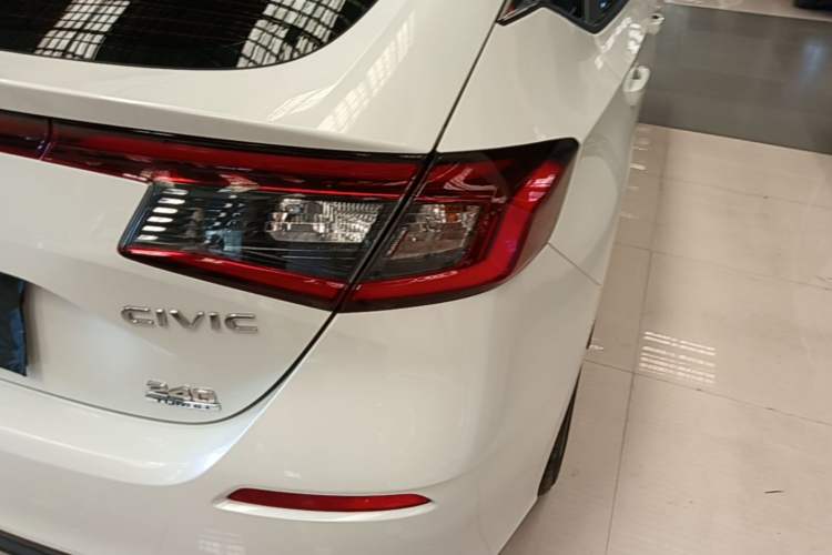 Used Honda Civic 2023 HATCHBACK 240TURBO CVT Zhiyue Edition Right Rear Taillight