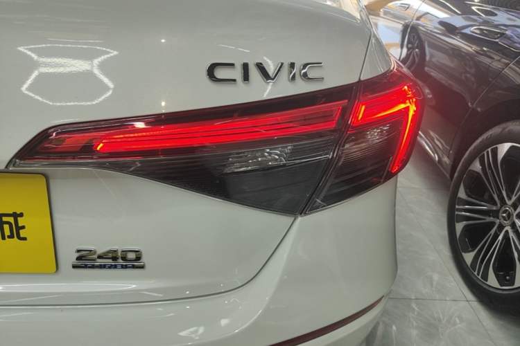 Used Honda Civic 2023 240TURBO CVT Dynamic Edition Right Rear Taillight