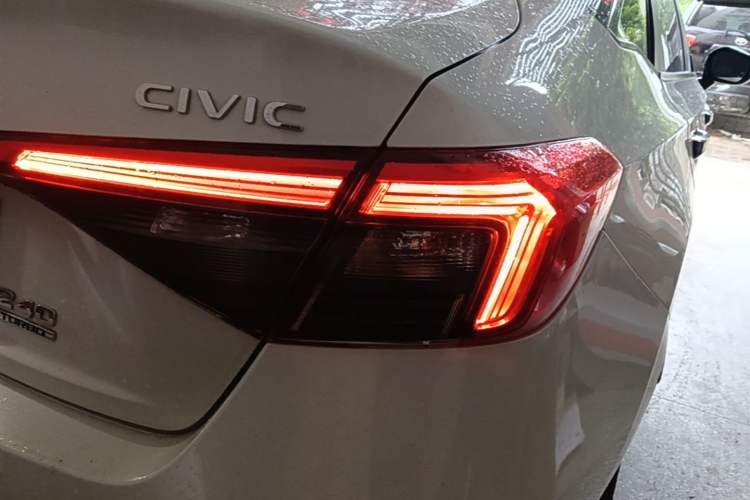 Used Honda Civic 2023 240TURBO CVT Dynamic Edition Right Rear Taillight