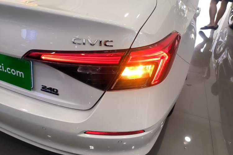 Used Honda Civic 2023 240TURBO CVT Dynamic · Center Stage Special Edition Right Rear Taillight