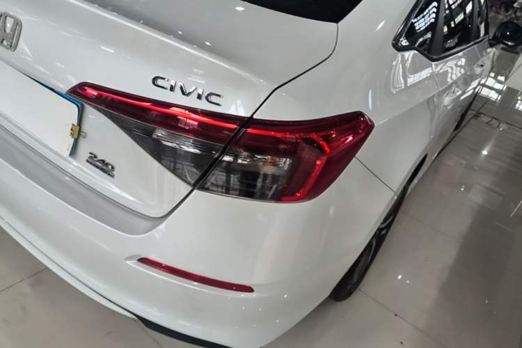 Used Honda Civic 2023 240TURBO CVT Dynamic · Center Stage Special Edition Right Rear Taillight