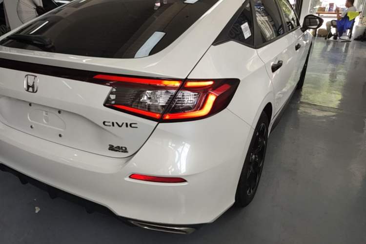 Used Honda Civic 2023 HATCHBACK 240TURBO CVT Extreme Edition Right Rear Taillight