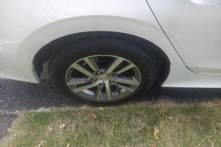 Used Honda Civic 2023 240TURBO CVT Dynamic Edition Right Rear Wheel Hub