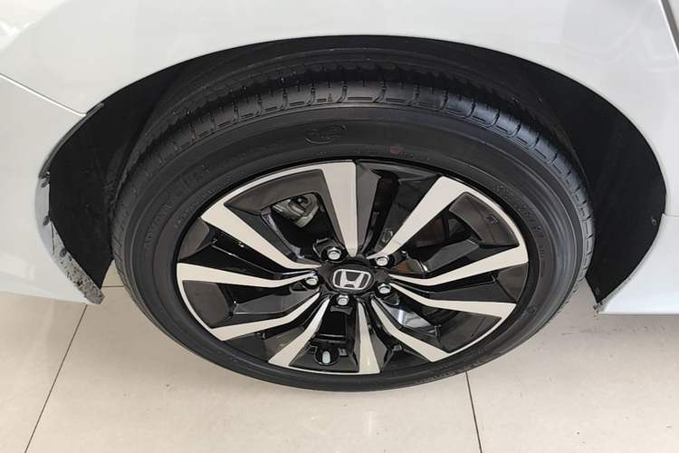 Used Honda Civic 2023 2.0L eHEV Pioneer Edition Right Rear Wheel Hub