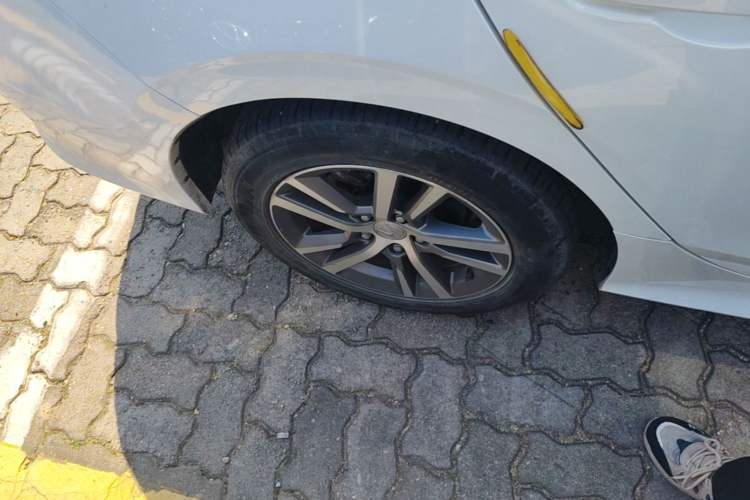 Used Honda Civic 2023 240TURBO CVT Dynamic Edition Right Rear Wheel Hub