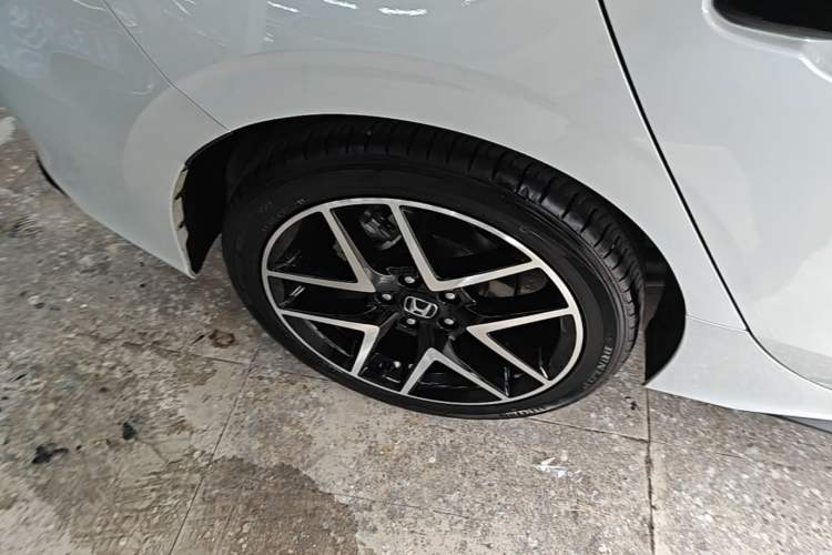 Used Honda Civic 2023 HATCHBACK 2.0L eHEV Extreme Control Edition Right Rear Wheel Hub