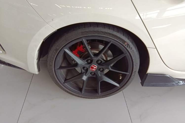 Used Honda Civic 2023 2.0T 420TURBO TYPE R Right Rear Wheel Hub