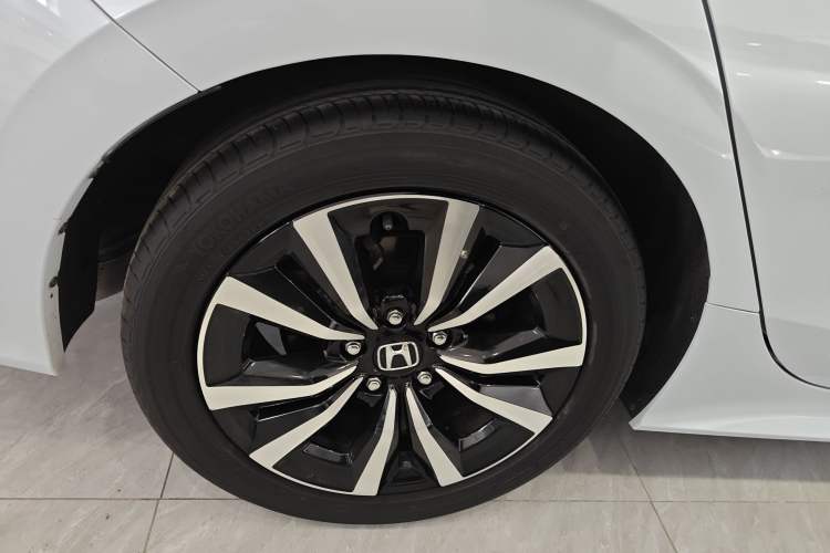Used Honda Civic 2023 2.0L eHEV Pioneer Edition Right Rear Wheel Hub