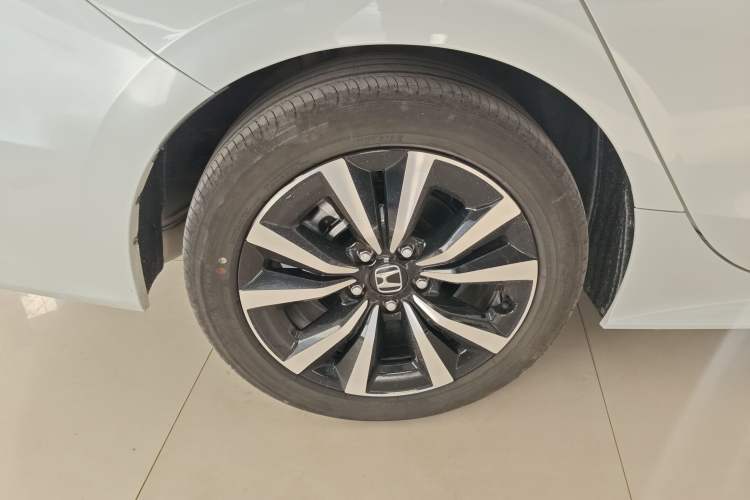 Used Honda Civic 2023 2.0L eHEV Pioneer Edition Right Rear Wheel Hub