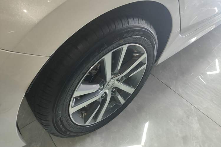 Used Honda Civic 2023 240TURBO CVT Dynamic Edition Right Rear Wheel Hub