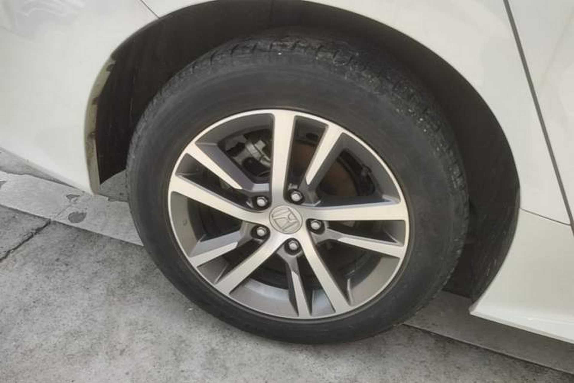 Used Honda Civic 2023 240TURBO CVT Dynamic · Center Stage Special Edition Right Rear Wheel Hub