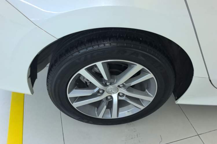 Used Honda Civic 2023 240TURBO CVT Dynamic Edition Right Rear Wheel Hub