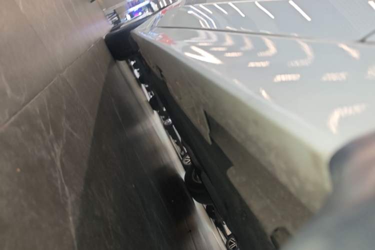 Used Honda Civic 2023 240TURBO CVT Dynamic · Center Stage Special Edition Right Side Sill