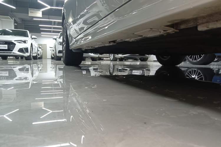 Used Honda Civic 2023 240TURBO CVT Dynamic Edition Right Side Sill