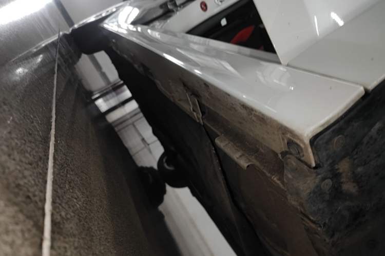 Used Honda Civic 2023 240TURBO CVT Dynamic Edition Right Side Sill